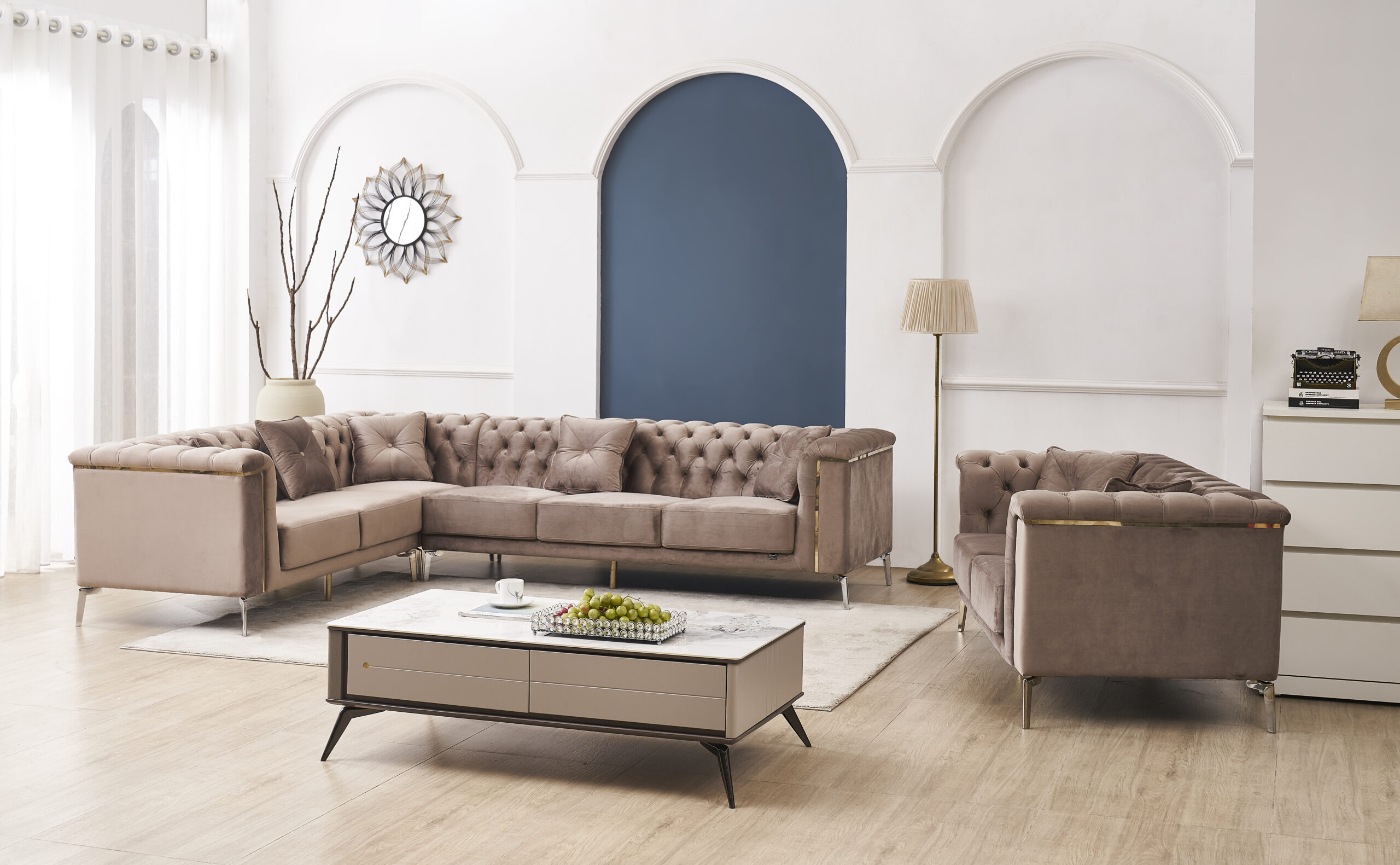 01 (1) E180B - Image 1